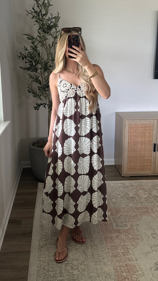 Seashell Lace Midi Dress / Brown