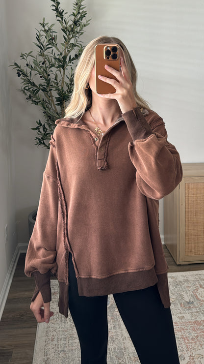 Henley Pullover / Washed Brown