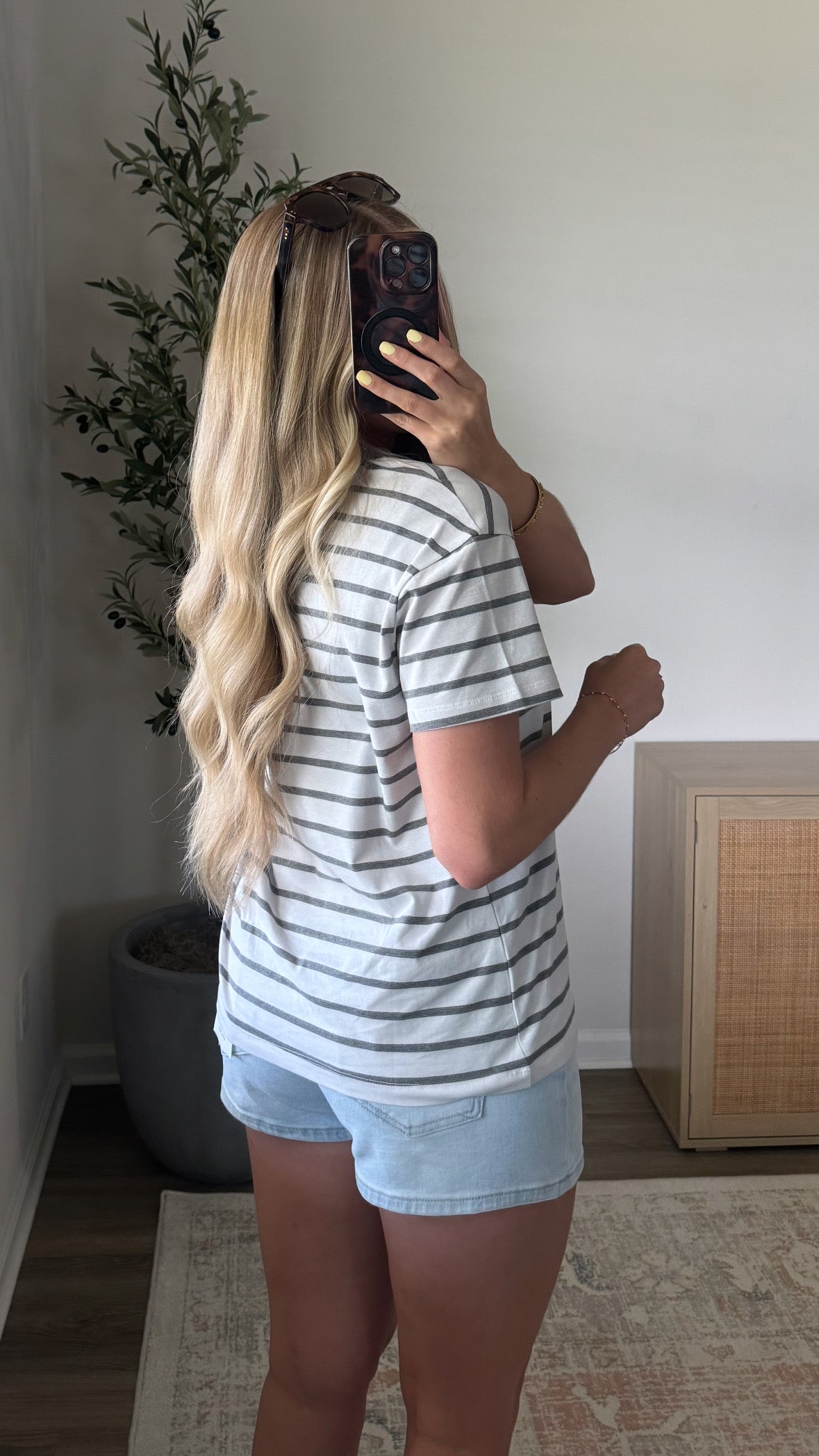 Contrast Striped Tee / Grey
