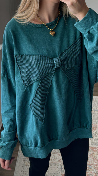 Mistletoe Bow Pullover / Midnight Green