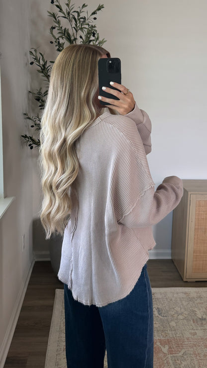 Hailey Waffle Top / Light Taupe