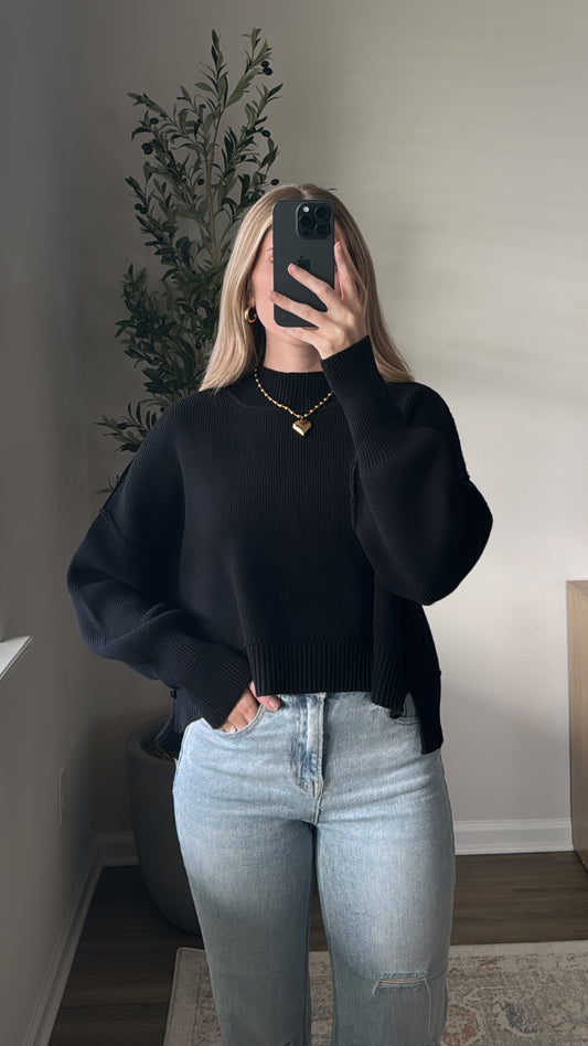 Cropped Essential Knit / Black