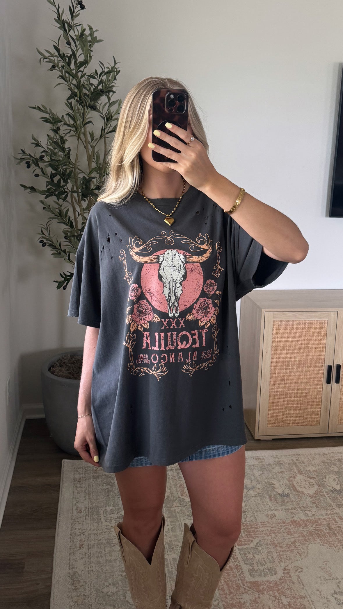 Tequila Graphic Tee / Washed Black