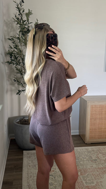 Carly Contrast Shorts Set / Brown + Sage