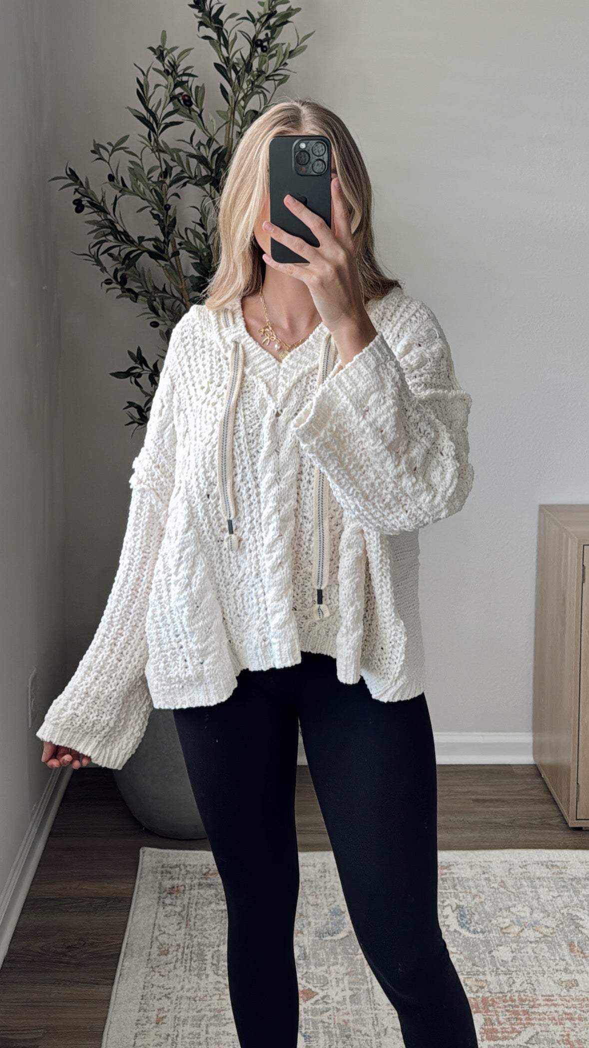 Hooded Chenille Sweater / Ivory