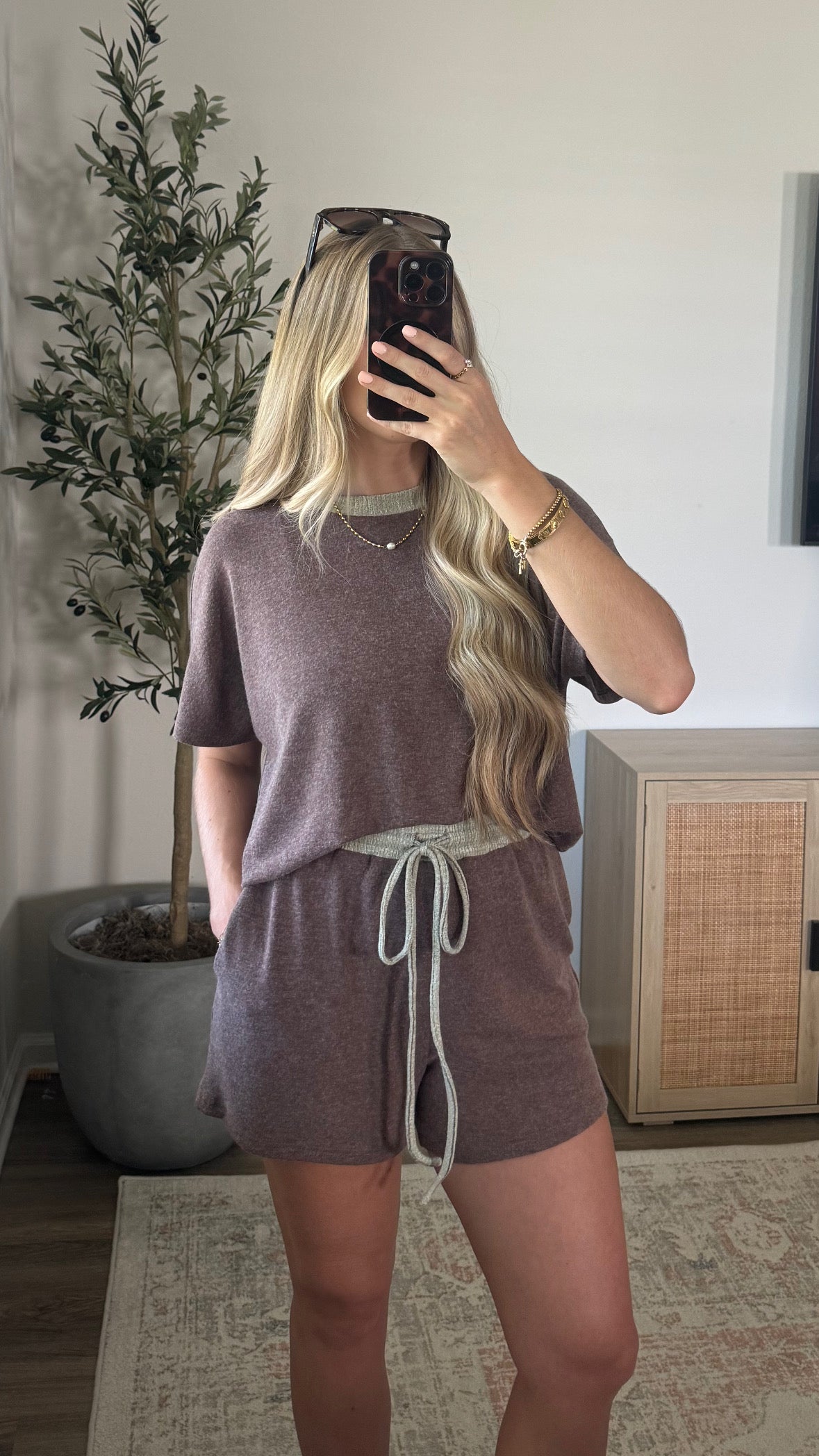 Carly Contrast Shorts Set / Brown + Sage