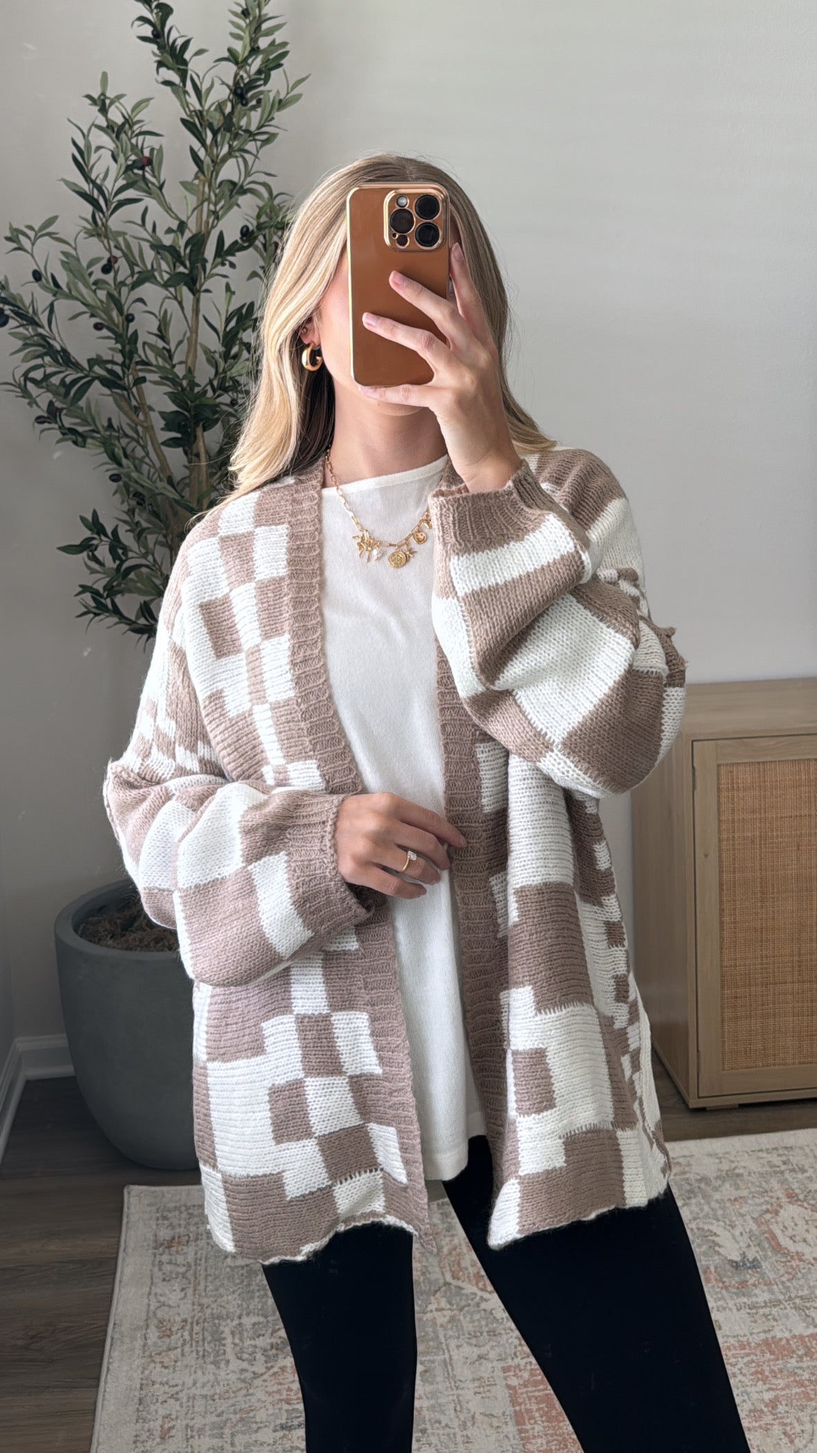 Checkered Cardigan / Mocha