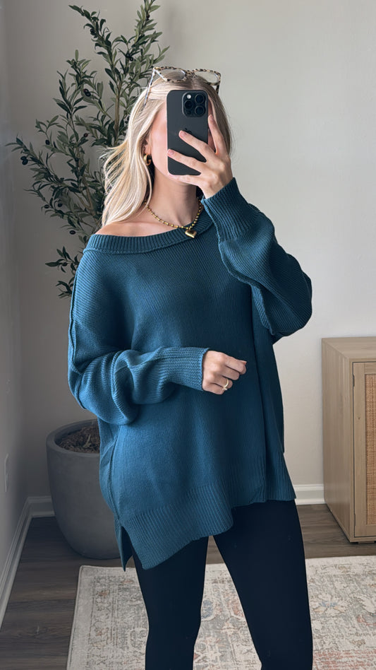 Exposed Seam Sweater / Dark Teal