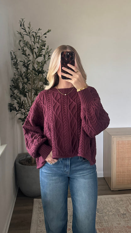 Cable Knit Sweater / Burgundy