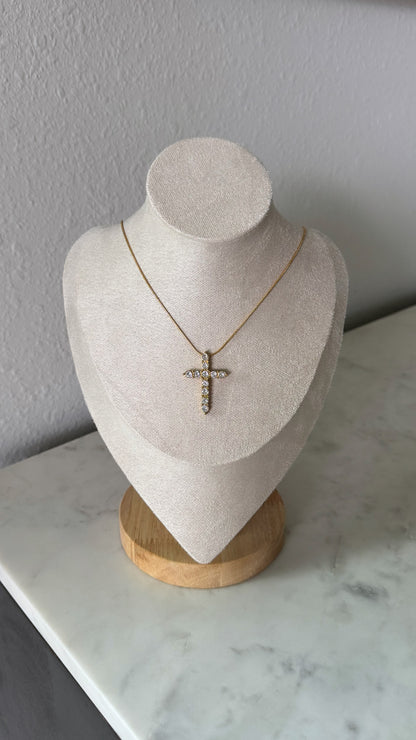 Cross Necklace / 18k Gold