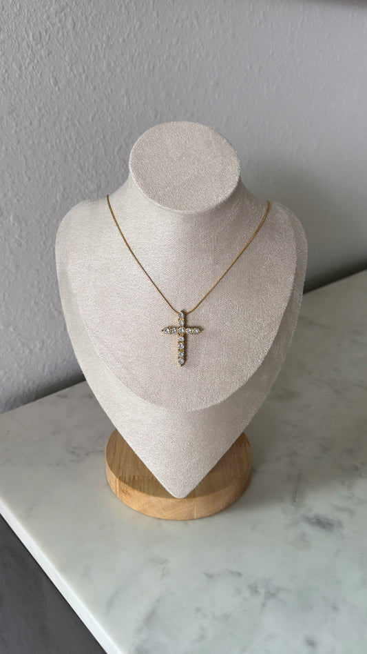 Cross Necklace / 18k Gold