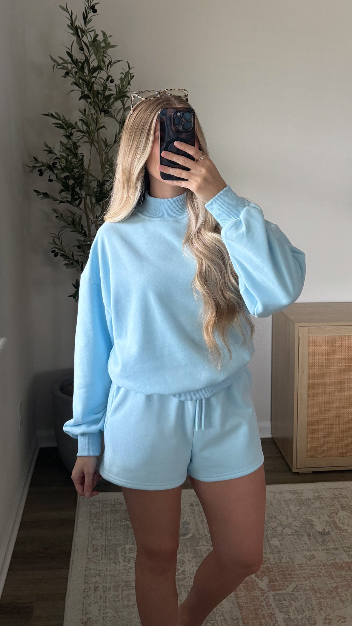 Mock Neck Shorts Set / Pastel Blue