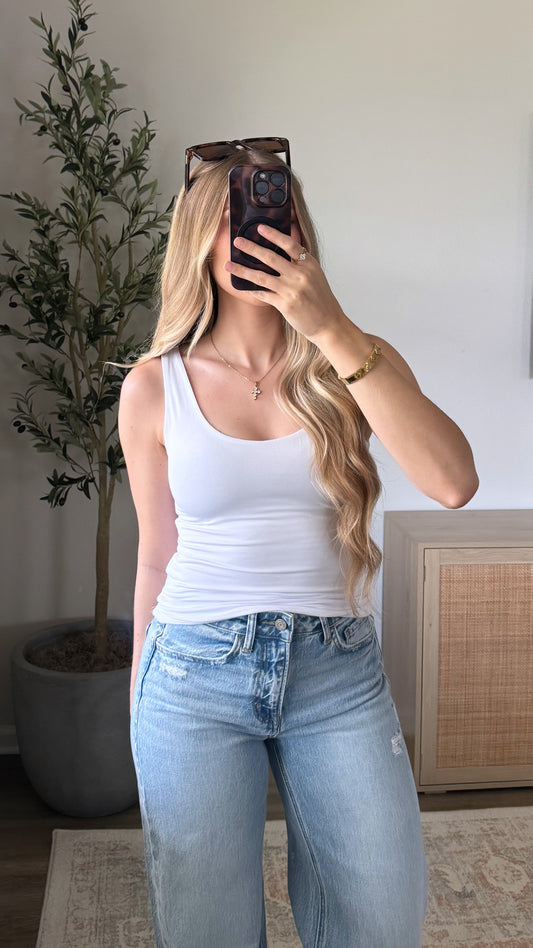 Basic Scoop Tank / White