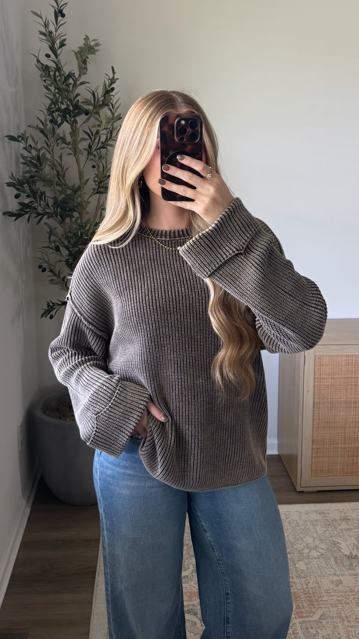 Vintage Cuffed Sweater / Dark Brown