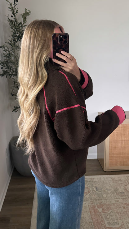 Sherpa Half Zip / Dark Brown + Pink