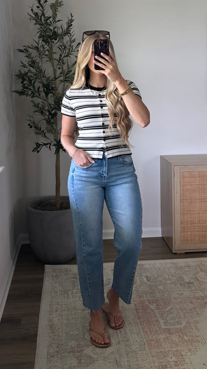 Short Sleeve Button Down Top / Black + White