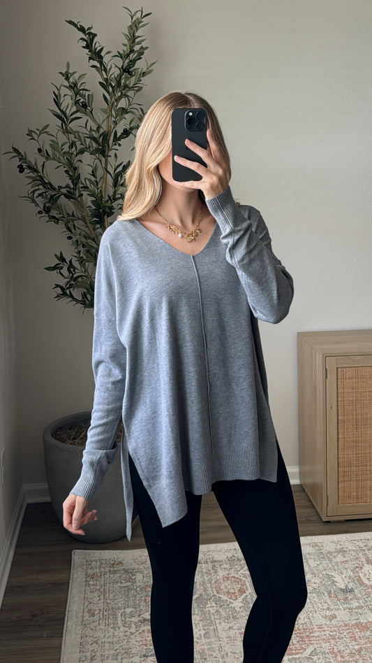 Brynn Sweater / Grey