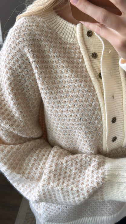 Neutral Henley Sweater / Cream