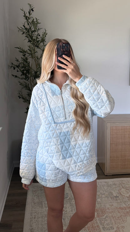 Quilted Floral Quarter Zip / Blue
