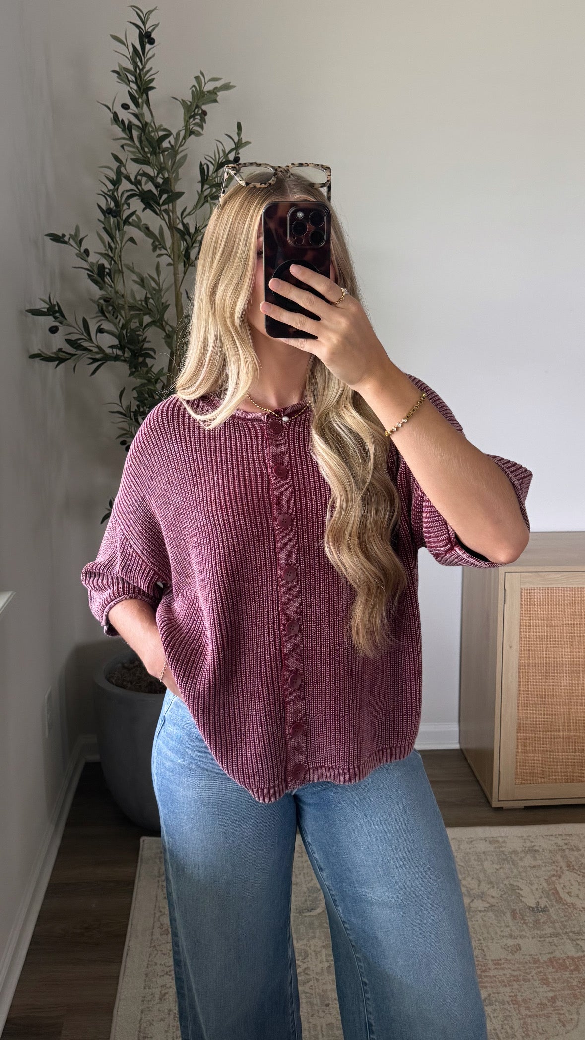 Fireside Short Sleeve Cardigan / Burgundy