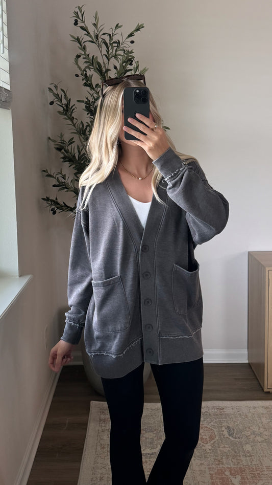 Button Down Cardigan / Grey