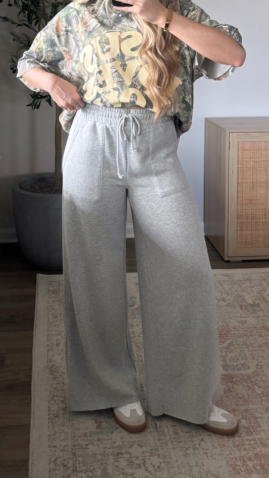 Off Duty Wide Leg Sweatpant / Light Grey