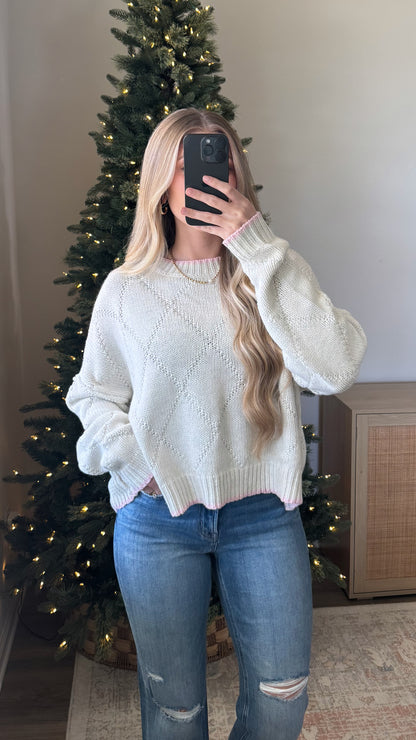 Diamond Knit Sweater / Cream + Pink
