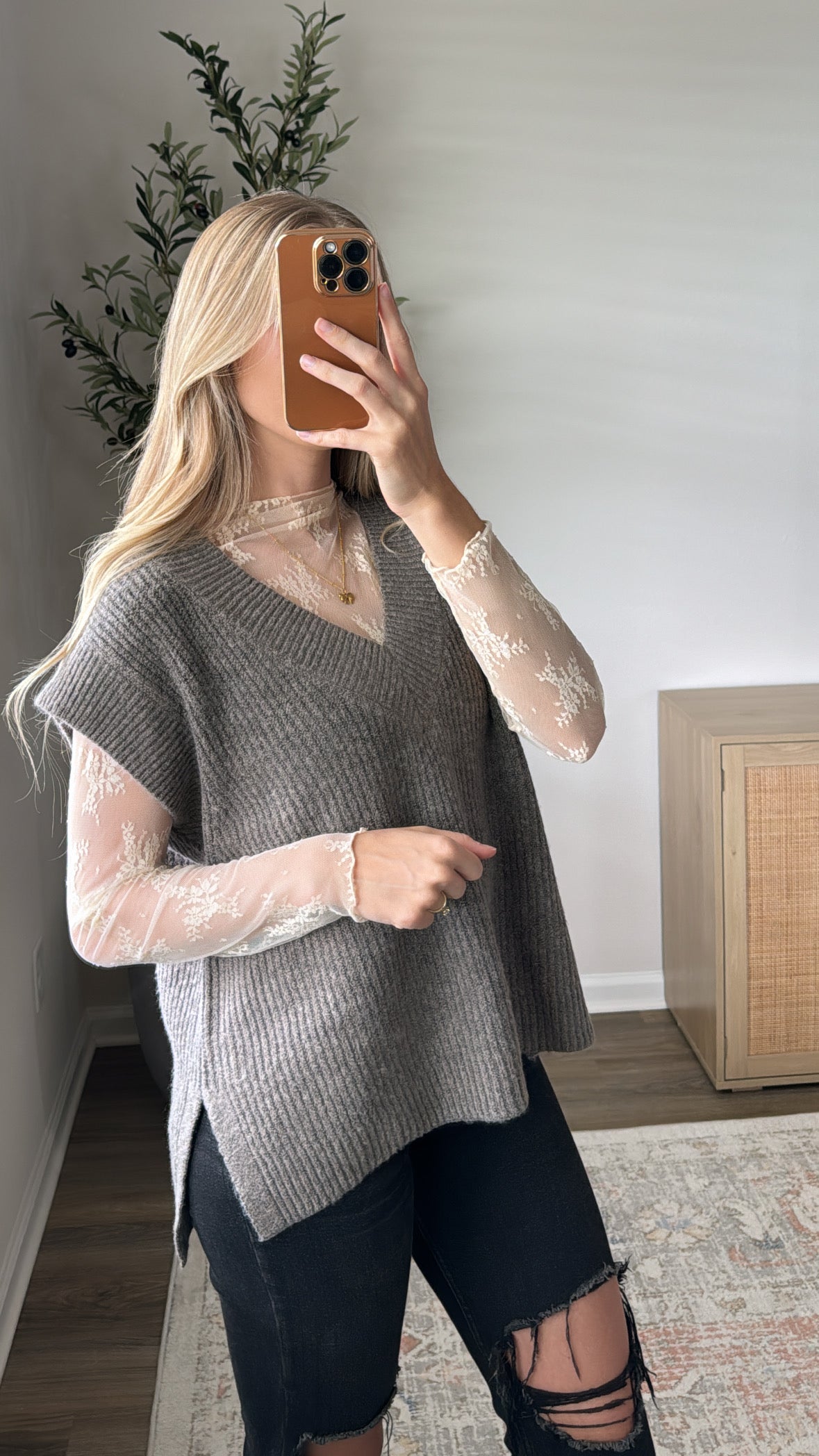 Side Slit Sweater Vest / Mocha