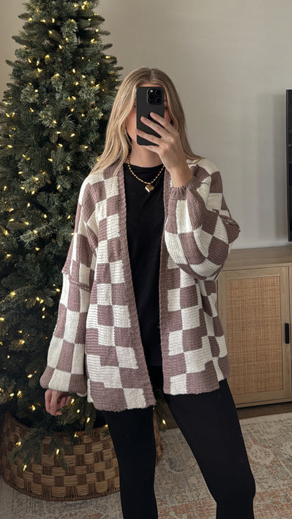 Checkered Cardigan / Light Brown