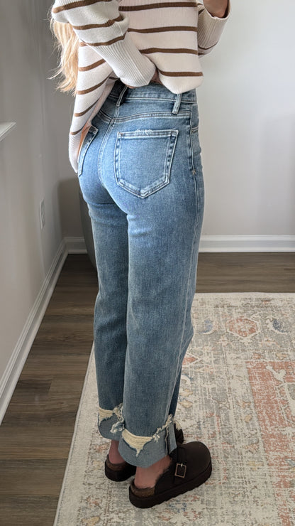 Hidden Frayed Denim / Medium Wash