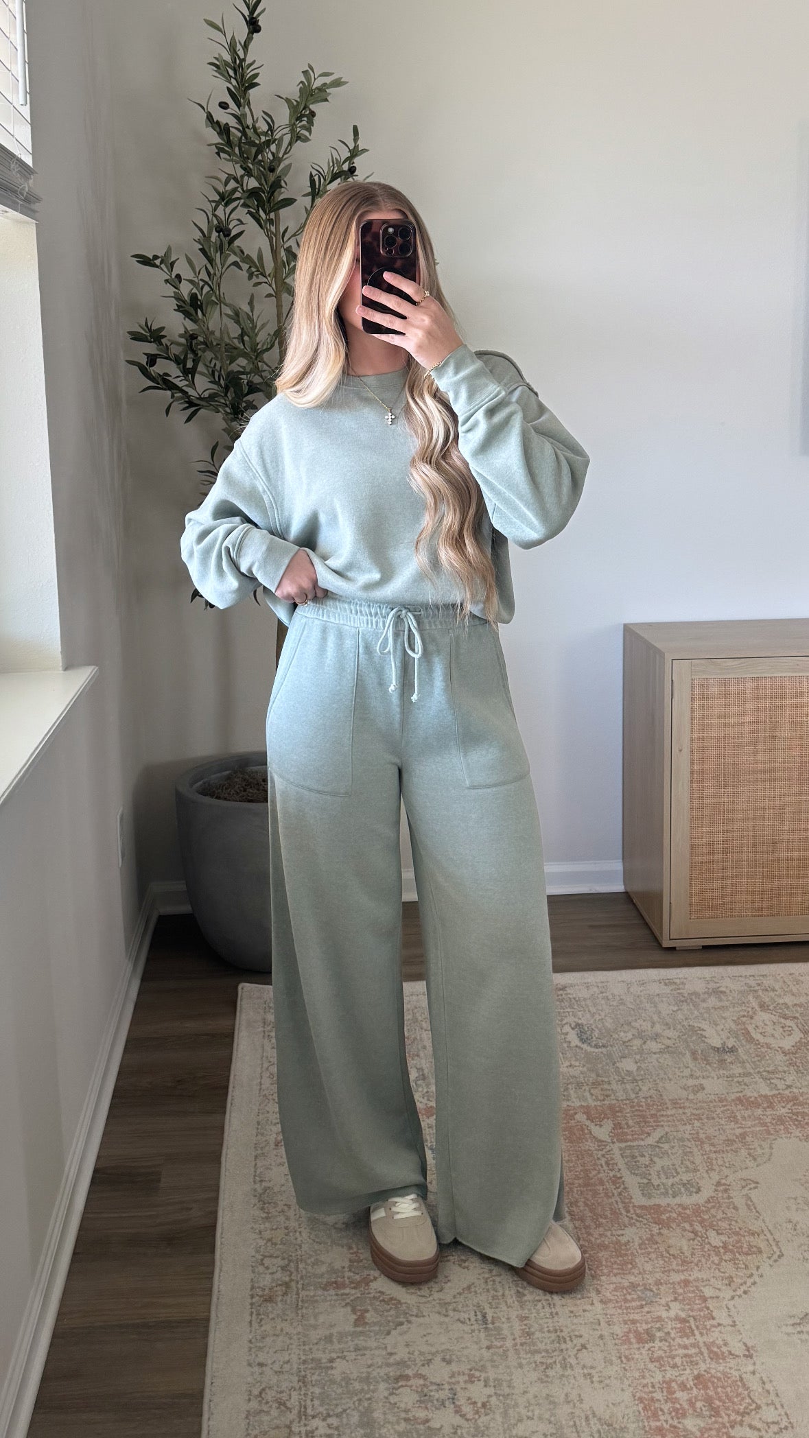 Lola Wide Leg Sweat Set / Sage Green