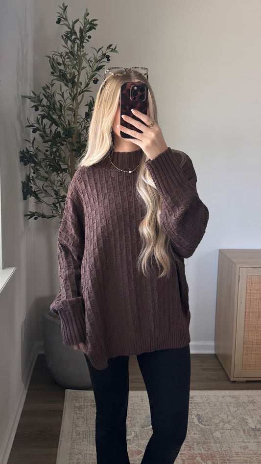 Mockneck Checkered Sweater / Brown