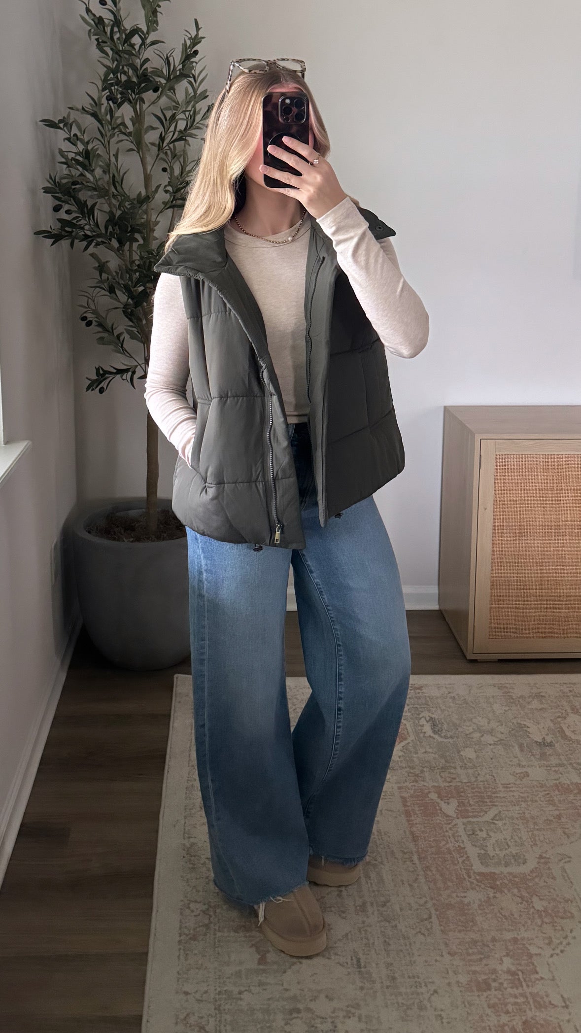 Puffer Vest / Dark Olive