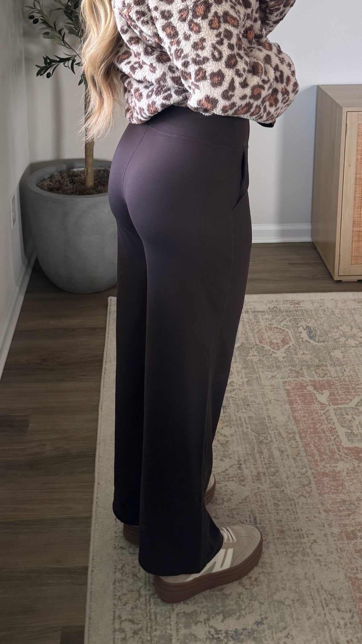 Wide Leg Yoga Pants / Coffee Bean