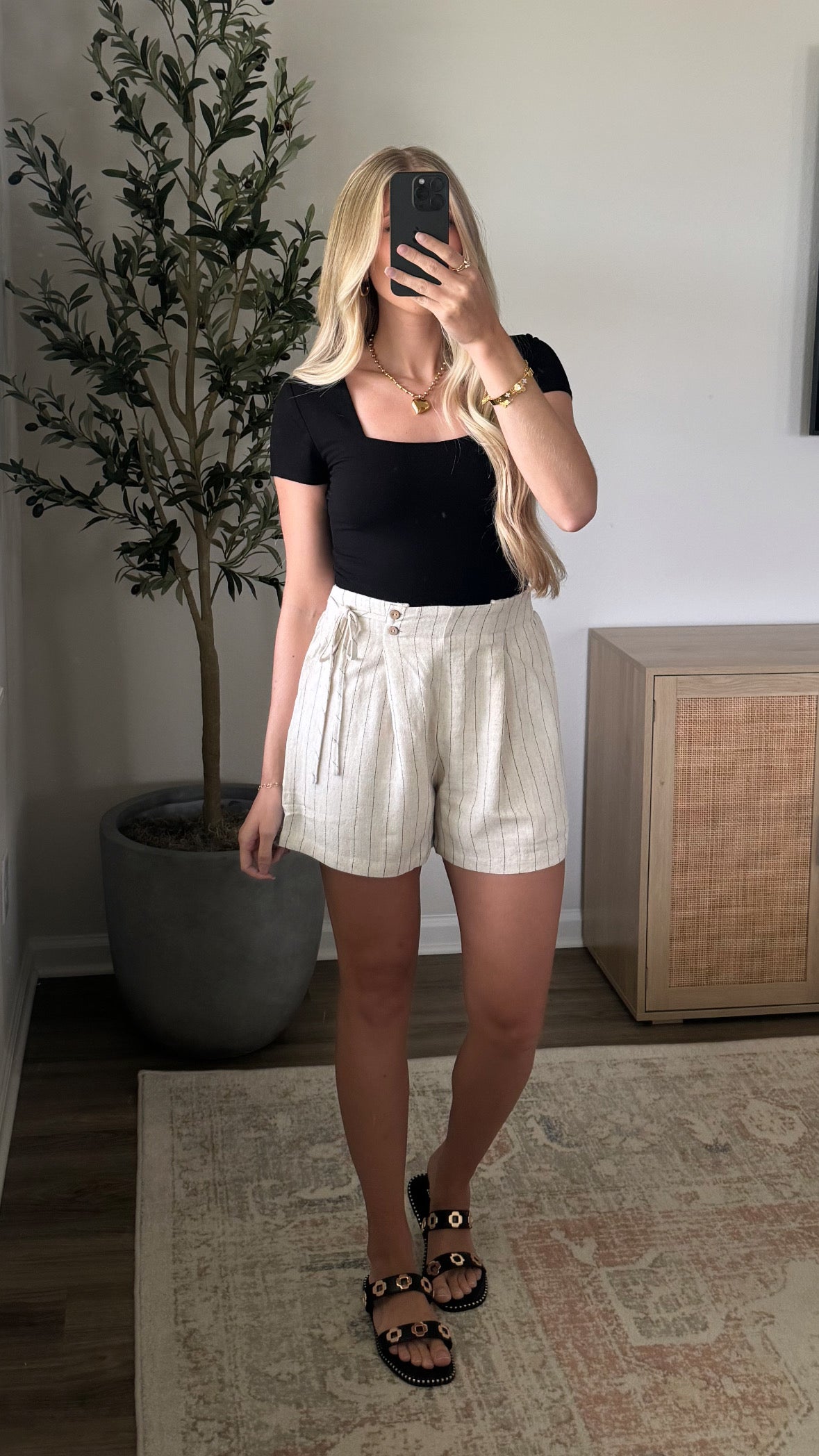 Pinstripe Side Tie Shorts / Natural