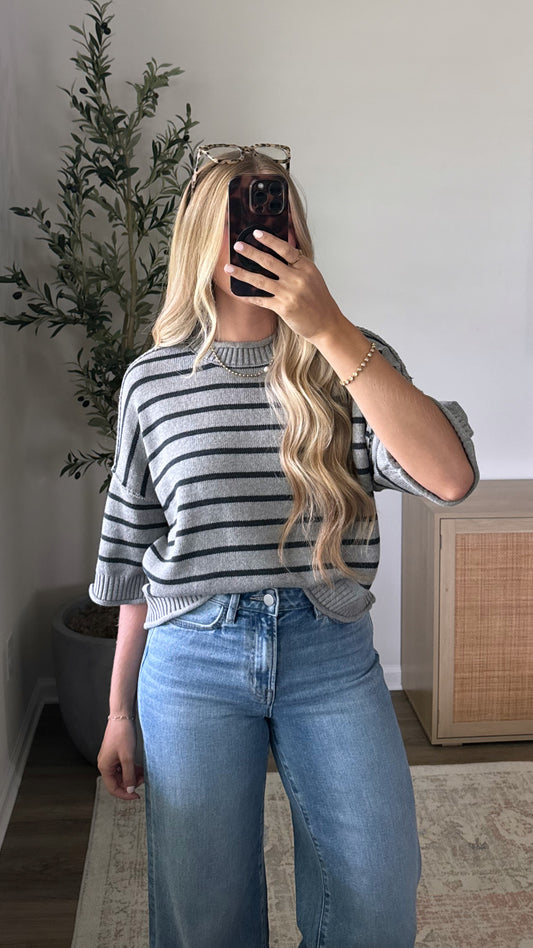 Striped Autumn Short Sleeve Knit / Grey + Navy