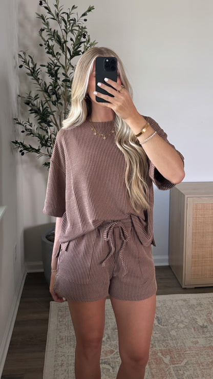 Ribbed Lounge Set / Brown