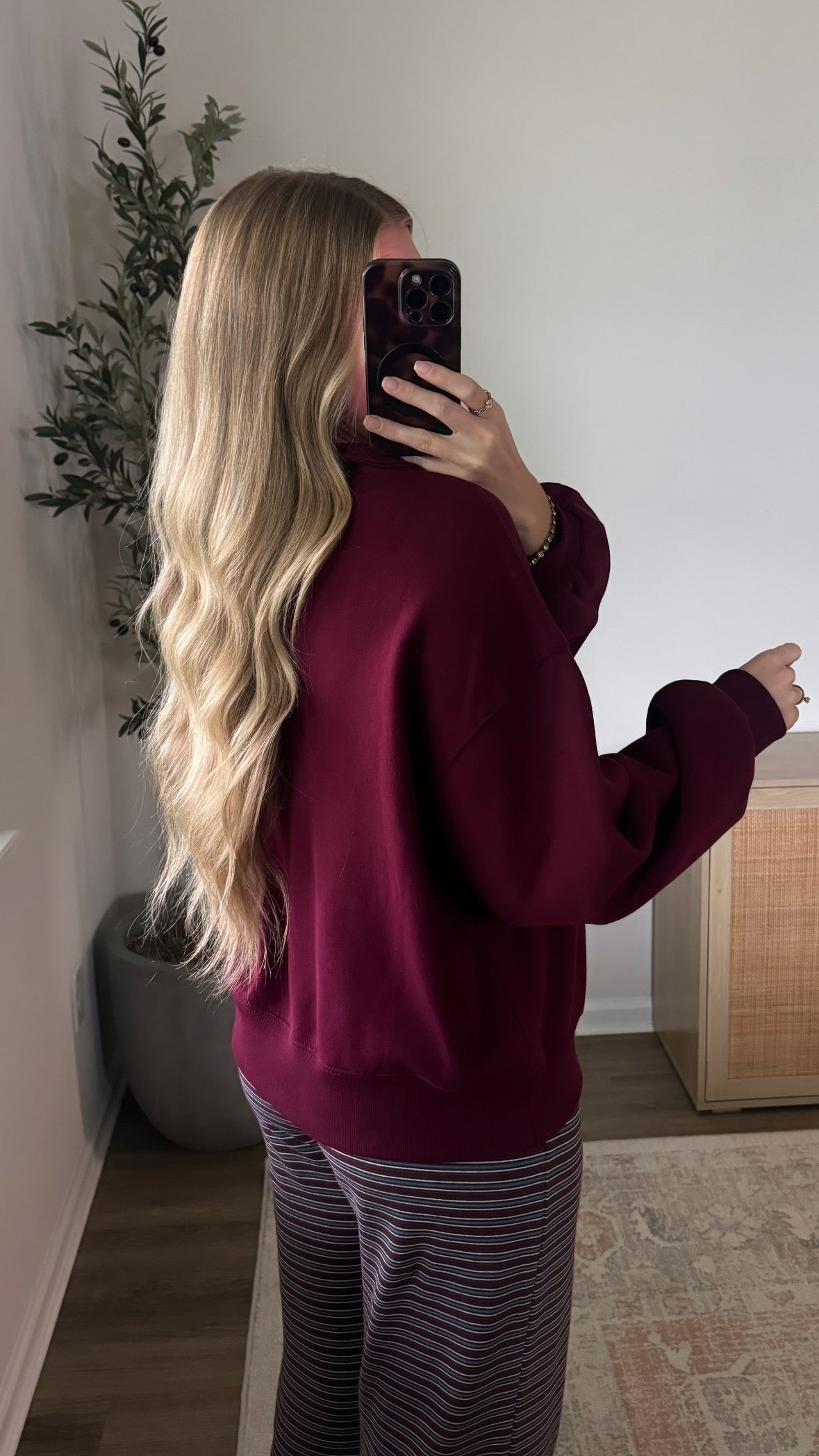 Wine Henley Pullover
