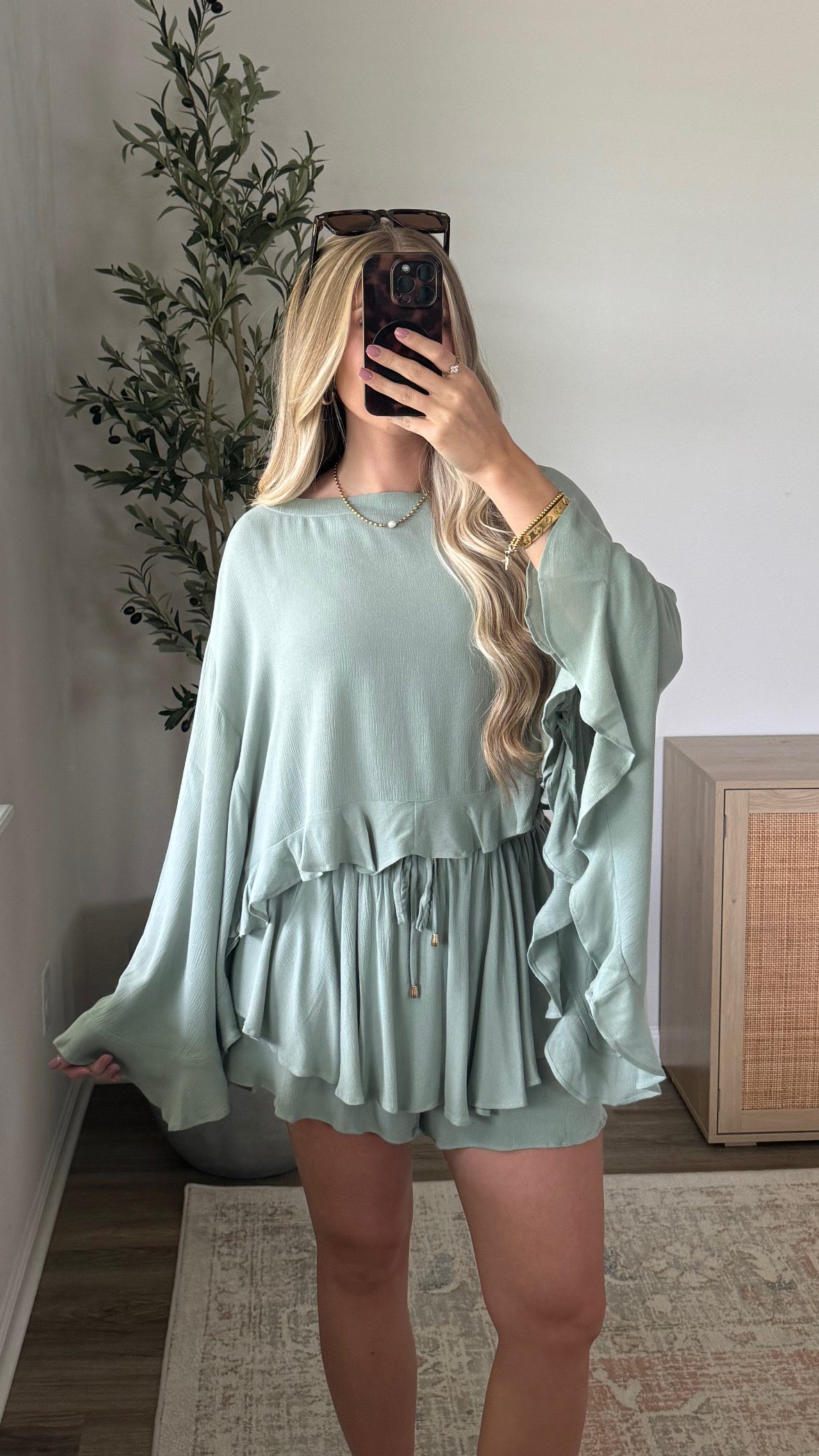 Ruffled Shorts Set / Sage