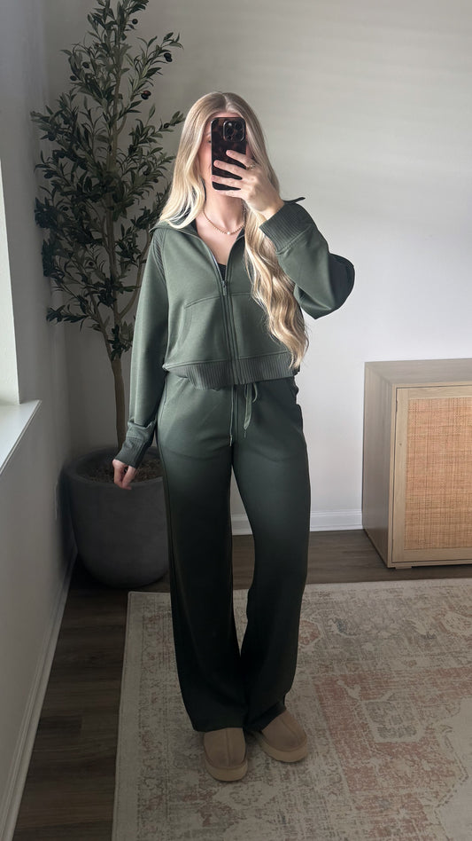 DOORBUSTER! Scuba Lounge Set / Dark Olive