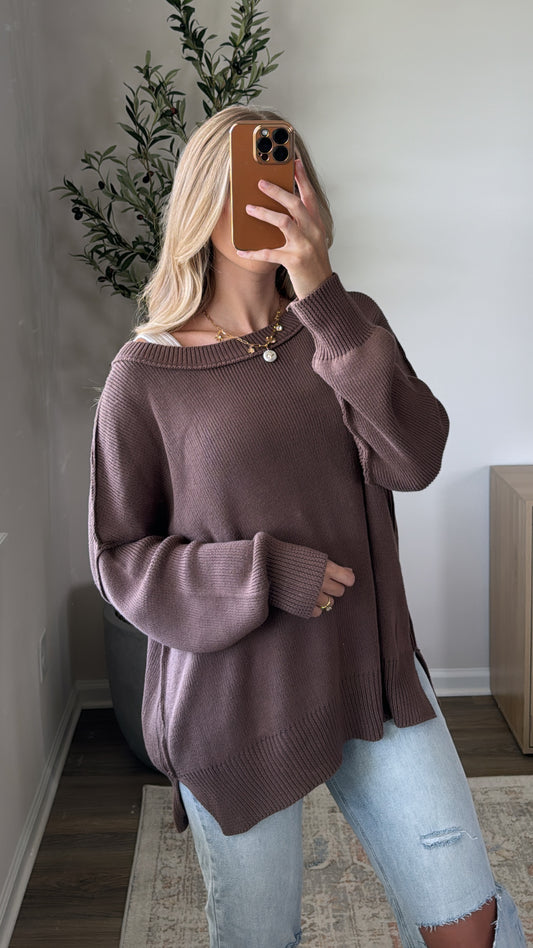 Exposed Seam Sweater / Brown