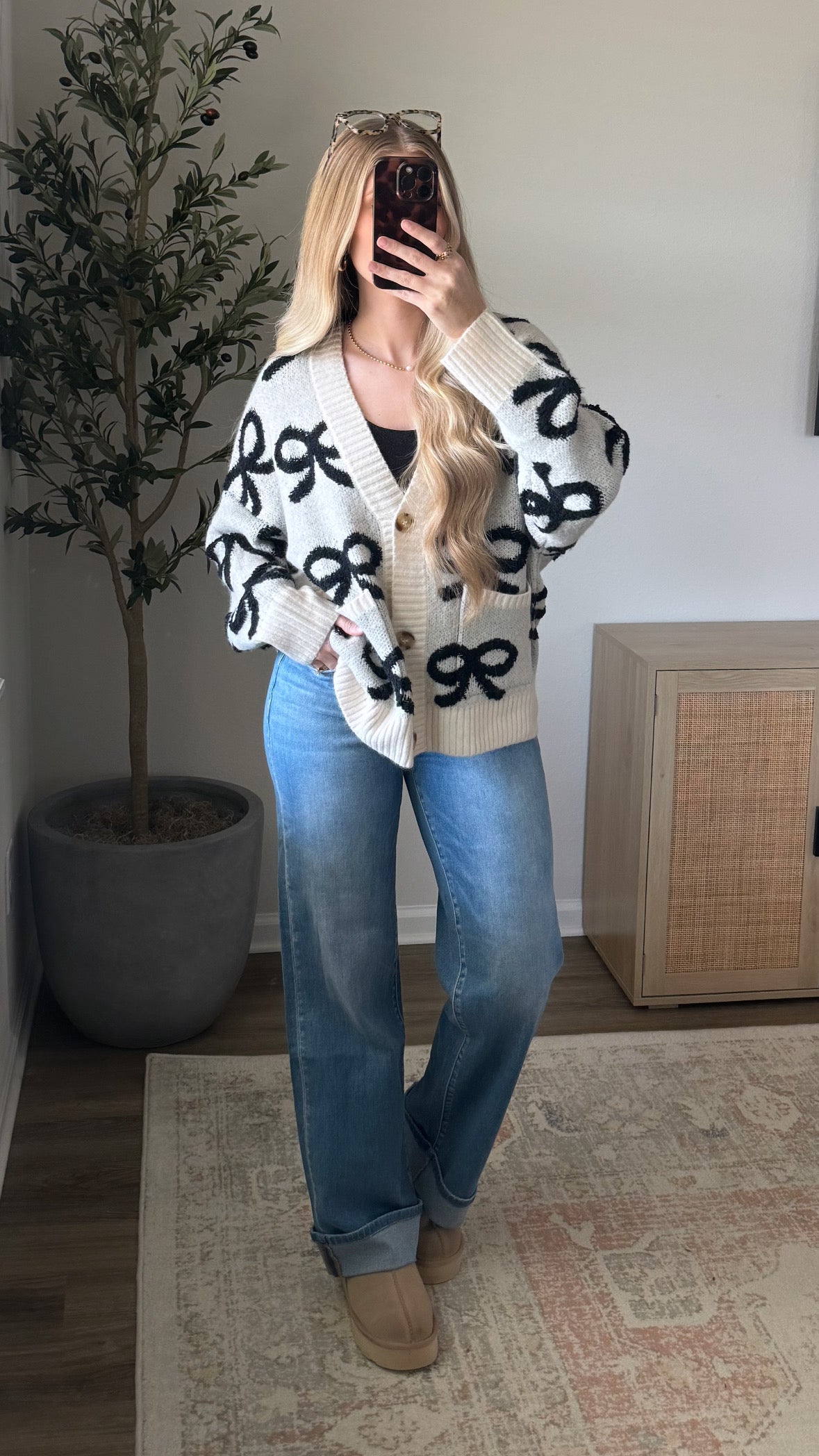 Bow Cardigan / Black + Cream