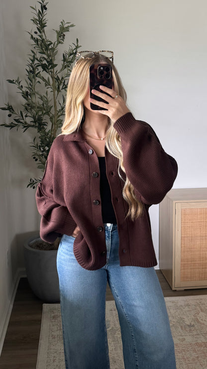 Oakley Button Down Cardigan / Brown
