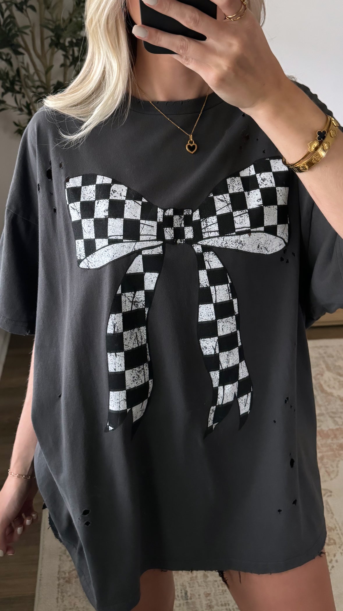Bow Graphic Tee / Checker