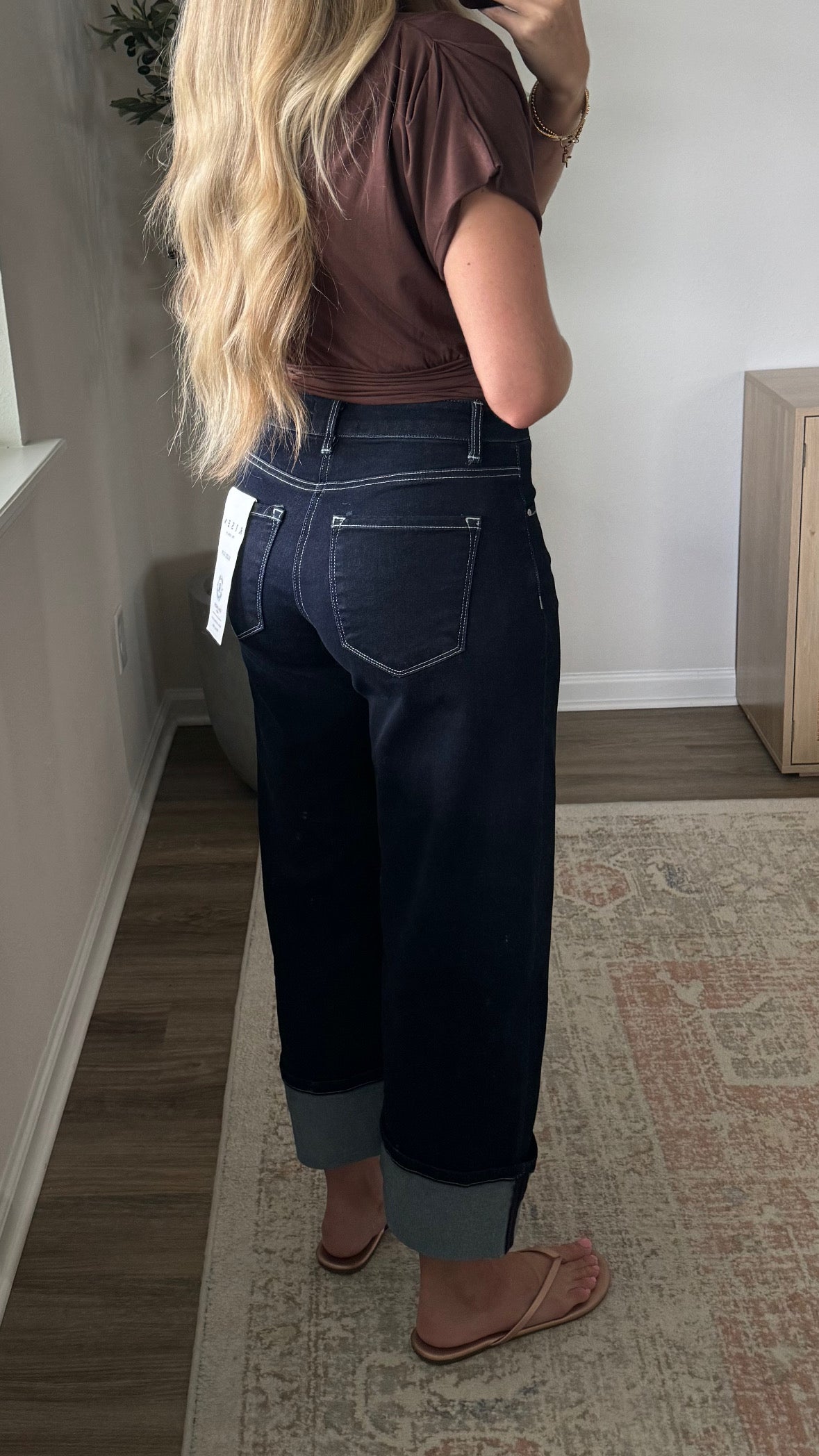 Emery Cuffed Barrel Jeans / Dark Wash
