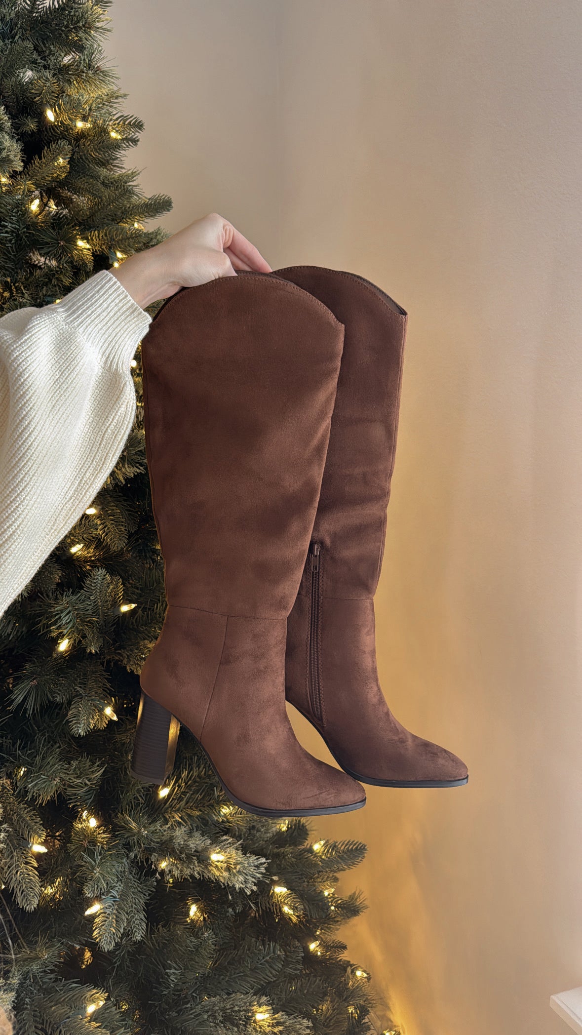 Knee High Faux Suede Boots / Brown