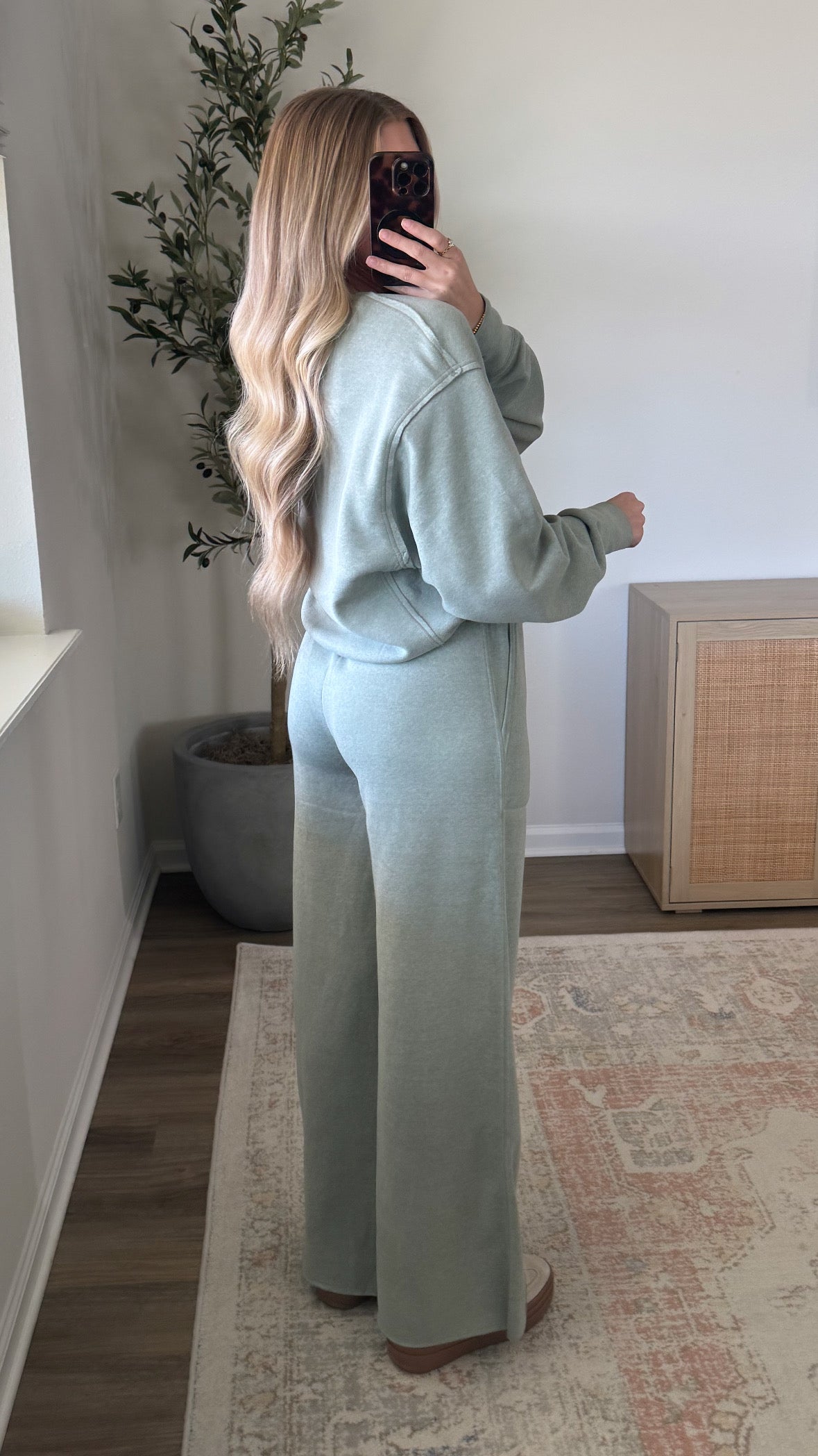 Lola Wide Leg Sweat Set / Sage Green