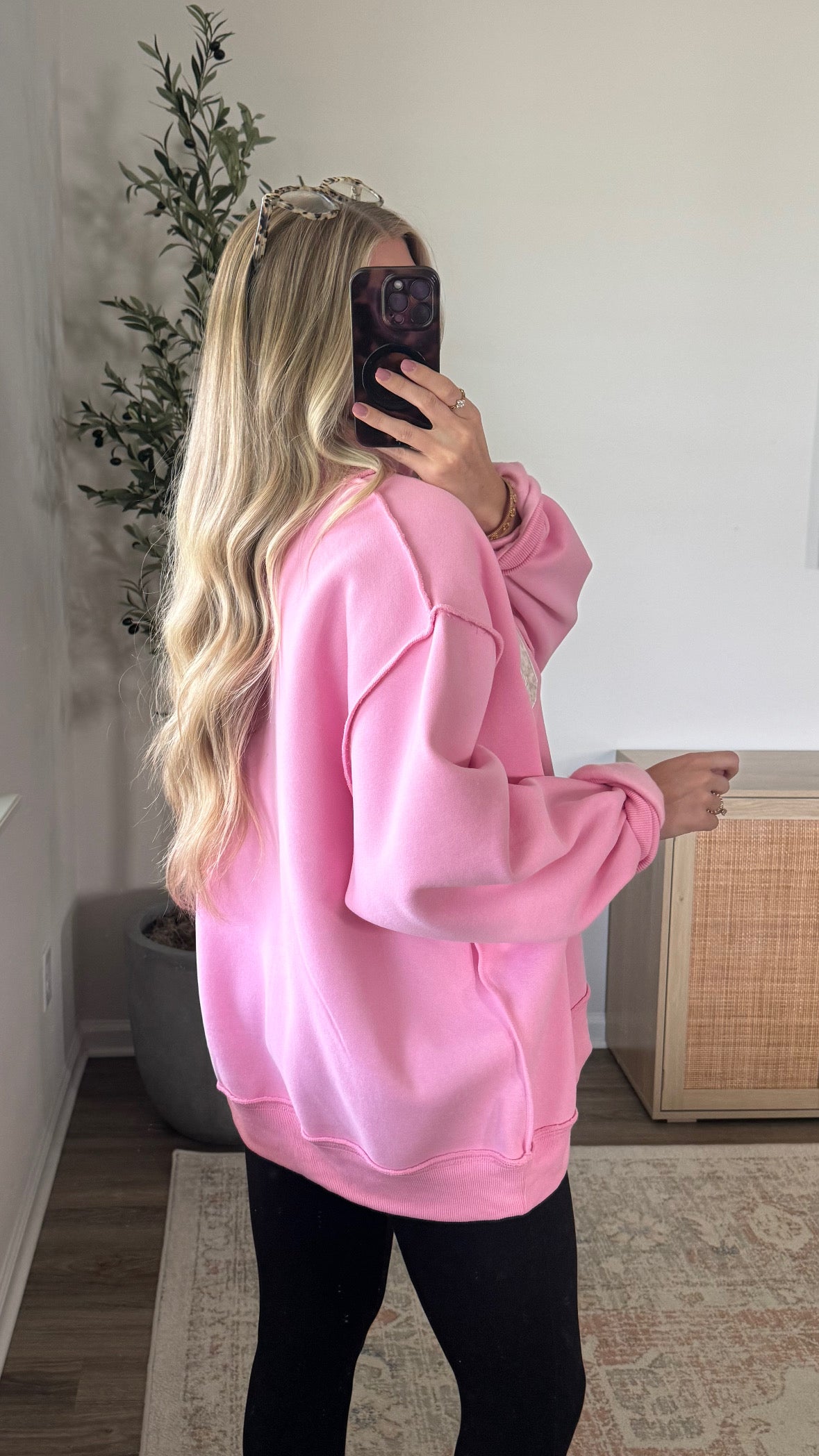 Jesus Embroidered Mock Neck Sweatshirt / Pink