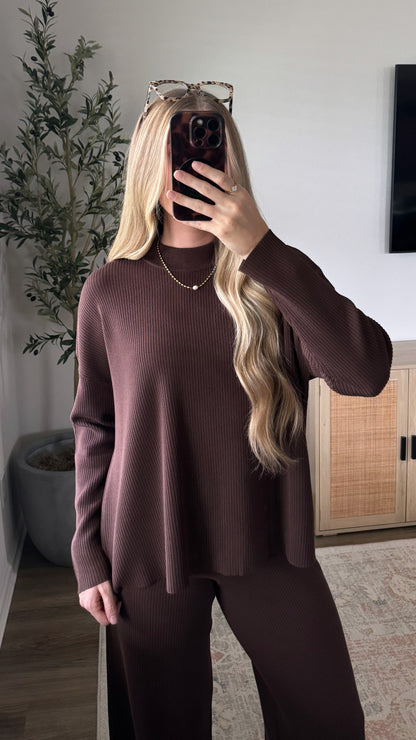 Truffle Mock Neck Set / Dark Brown