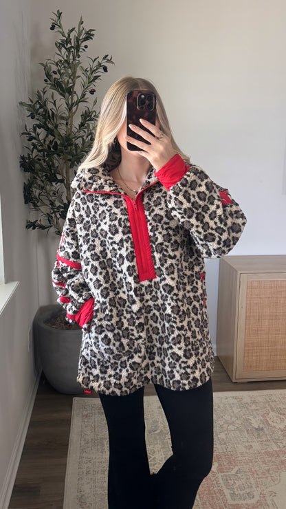 Leopard Contrast Sherpa / Red